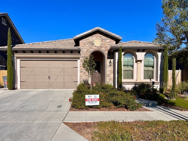 property at 1729 N Carson Ave