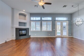 2042 Poetry Ave in Henderson, NV - Building Photo - Building Photo