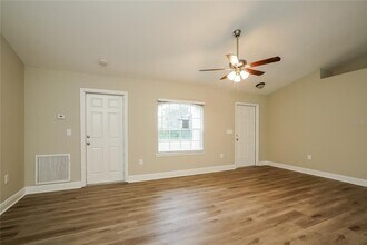 3306 17th St W in Lehigh Acres, FL - Foto de edificio - Building Photo