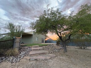 1964 W King Ave in Tucson, AZ - Building Photo - Building Photo
