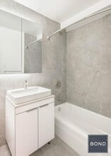 520 Second Avenue in New York, NY - Building Photo - Building Photo