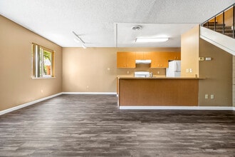 Whispering Woods in Modesto, CA - Building Photo - Building Photo