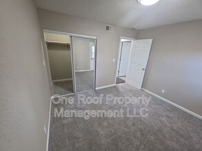 2000 Chateau Dr in Harrisonville, MO - Building Photo - Building Photo