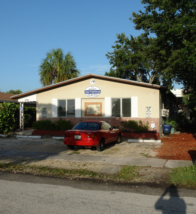 1901 SE 1st Ave in Fort Lauderdale, FL - Building Photo - Building Photo