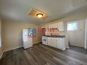616 W Tennessee St in Evansville, IN - Building Photo - Building Photo