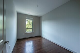 24 Marion St in Brookline, MA - Foto de edificio - Building Photo