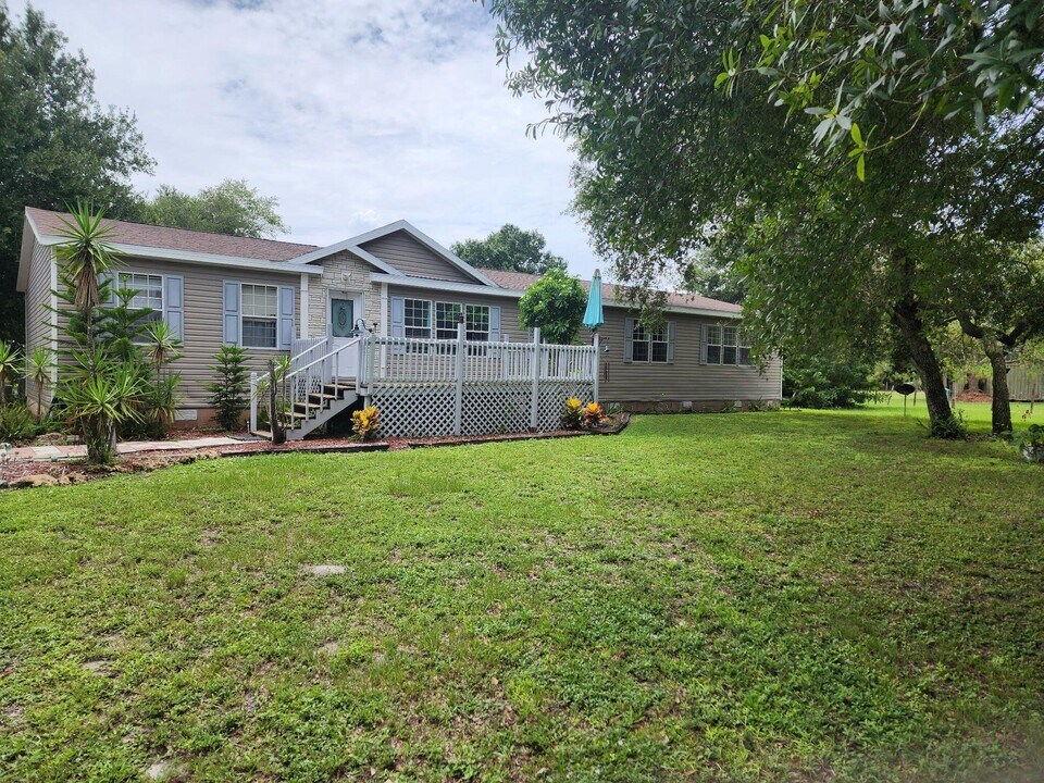 265 S Estribo St in Clewiston, FL - Building Photo