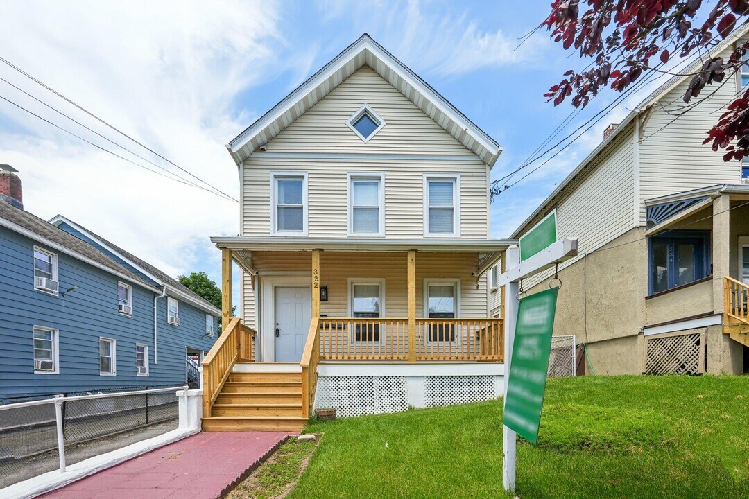 332 Locust Ave-Unit -1 in Port Chester, NY - Building Photo