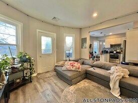 39 Long Ave, Unit 2 in Boston, MA - Building Photo