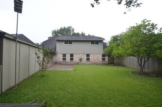 2822 River Birch Dr in Sugar Land, TX - Building Photo - Building Photo