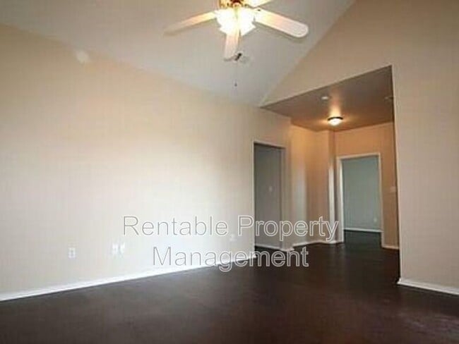 108 Collett Ct in Weatherford, TX - Building Photo - Building Photo