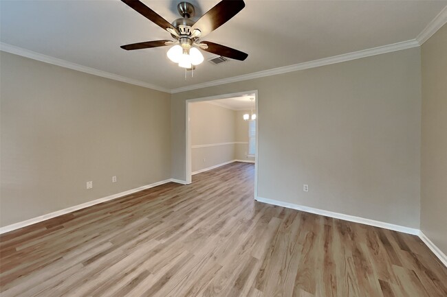 property at 3407 Fort Richmond Dr