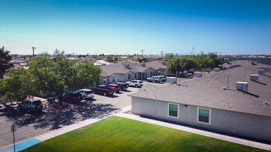 Tropicana Palms in El Paso, TX - Building Photo - Building Photo