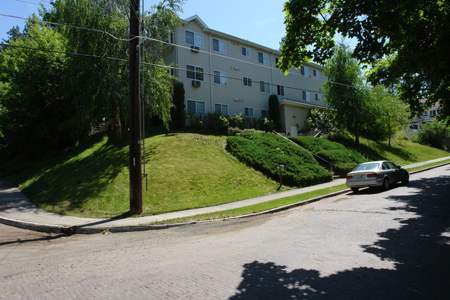 705 S Jefferson St in Spokane, WA - Foto de edificio - Building Photo