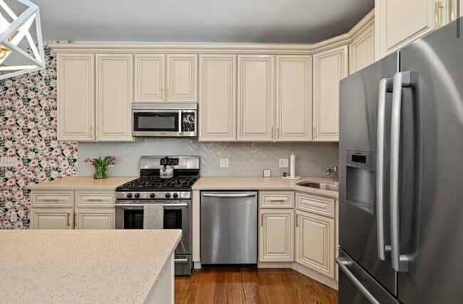 property at 37 Coffey St