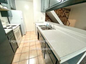 9094 Piñata Way in Sacramento, CA - Building Photo - Building Photo