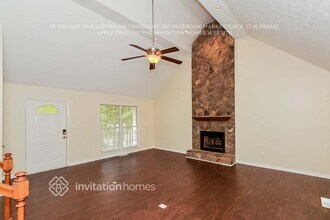 223 Manchester Dr in Newnan, GA - Building Photo - Building Photo