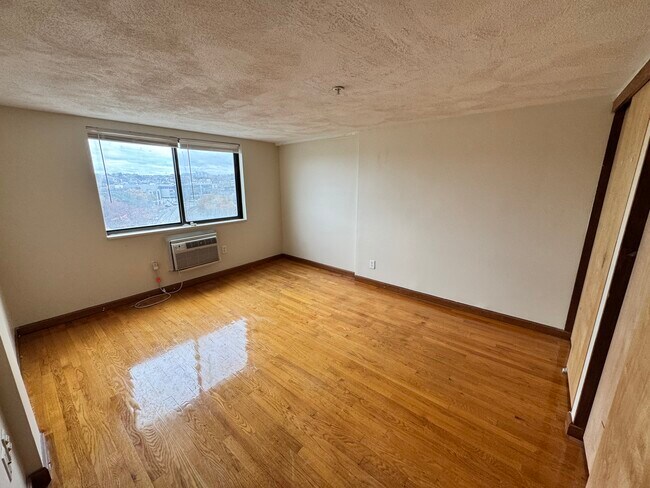 1114 Commonwealth Ave, Unit 603 in Boston, MA - Building Photo - Building Photo