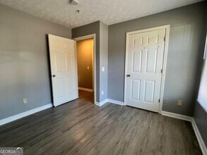 13204 Fairington Dr in Stonecrest, GA - Building Photo - Building Photo