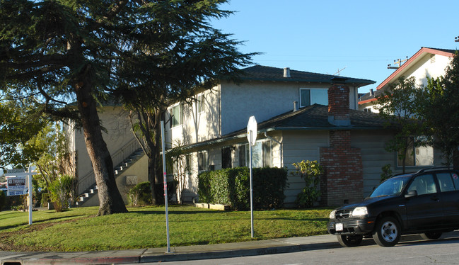 90 Kiely Blvd in Santa Clara, CA - Building Photo - Building Photo