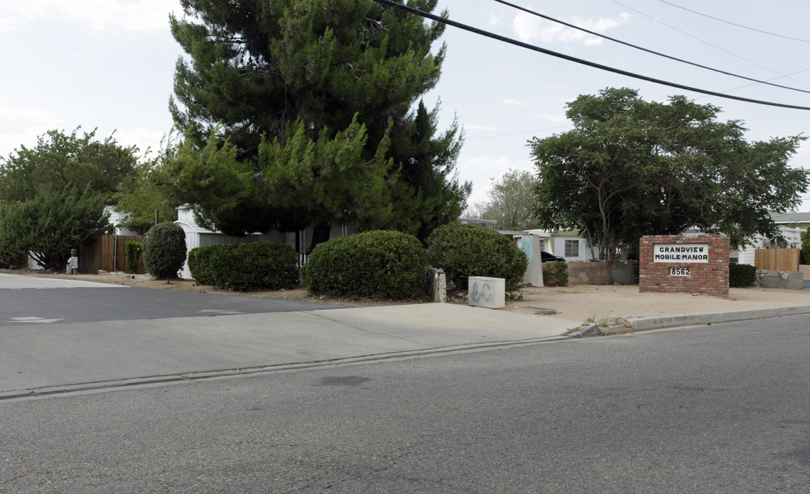 Grandview Mobile Manor in Hesperia, CA - Foto de edificio