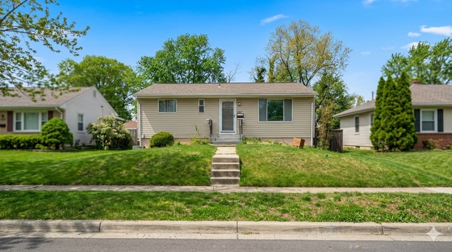 property at 2317 Roslyn Ave