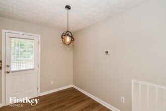 176 Shadow Wood Dr in Douglasville, GA - Building Photo - Building Photo