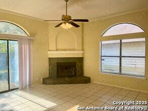 4130 Hunters Sun Dr in San Antonio, TX - Building Photo - Building Photo