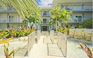 7401 SW 82nd St in Miami, FL - Building Photo