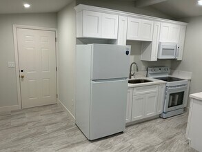 540 Chestnut St, Unit B in La Habra, CA - Building Photo - Building Photo