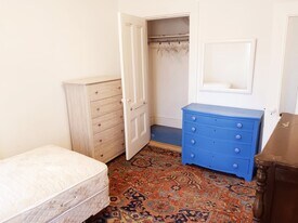 53 Crescent Ave, Unit 53 Crescent Ave. in Newton, MA - Building Photo