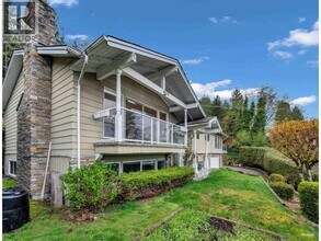 675 St Andrews Rd in West Vancouver, BC - Building Photo - Building Photo