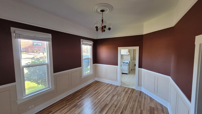 property at 314 E Sherman St