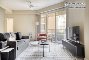 853 Commodore Dr in San Bruno, CA - Building Photo