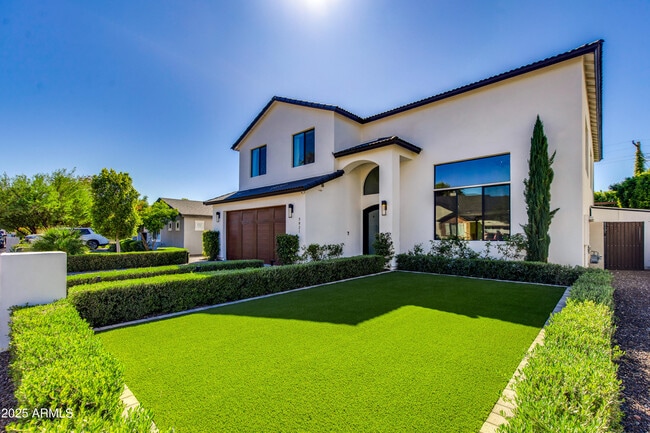 3821 E Devonshire Ave in Phoenix, AZ - Building Photo - Building Photo