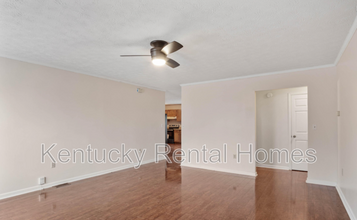 2100 Clark Dr in Richmond, KY - Building Photo - Building Photo