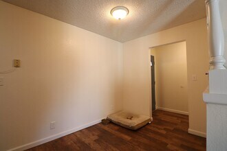 1409 N Thornburg St in Santa Maria, CA - Building Photo - Building Photo