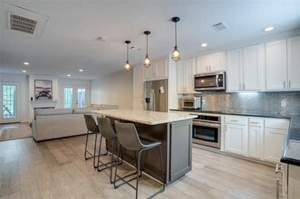 4017 Buena Vista St in Dallas, TX - Building Photo - Building Photo