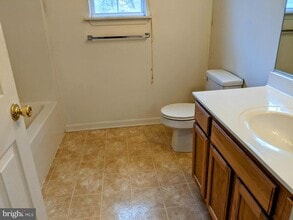 403 Perrys Corner Rd in Grasonville, MD - Building Photo - Building Photo