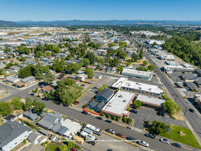 513 Alice St in Medford, OR - Building Photo - Building Photo