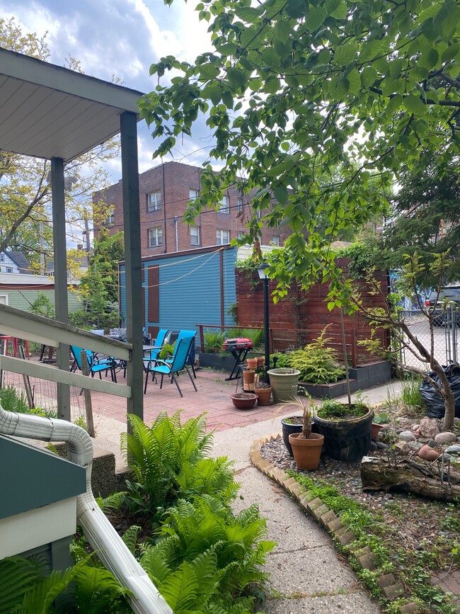 2544 Aldrich Ave S, Unit 1