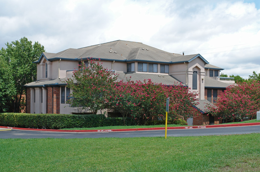 The Continental Retirement Community in Austin, TX - Building Photo