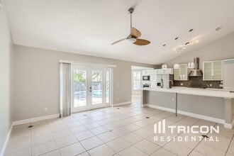 330 Tinder Pl in Casselberry, FL - Building Photo - Building Photo