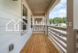 2437/105 Bell St in Ashland City, TN - Building Photo - Building Photo