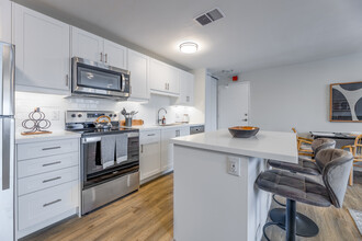 Forestwood Apartments in Mississauga, ON - Building Photo - Interior Photo