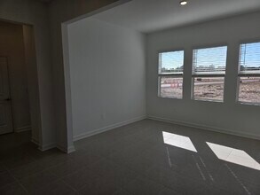 4894 Waltham Forest Dr in Davenport, FL - Building Photo - Building Photo