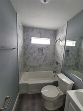 5211 Ave S in Galveston, TX - Building Photo - Building Photo