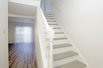 Tuscany Ridge Townhomes in Champaign, IL - Foto de edificio - Interior Photo