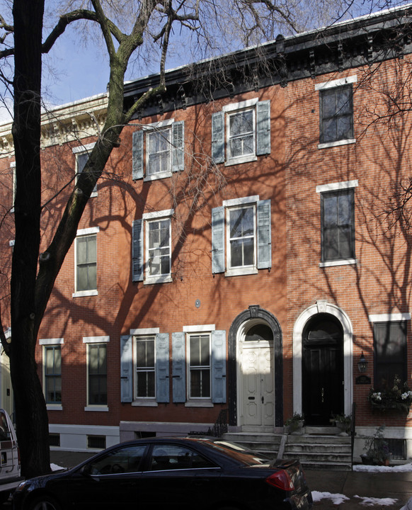 1923 Mt Vernon St in Philadelphia, PA - Foto de edificio