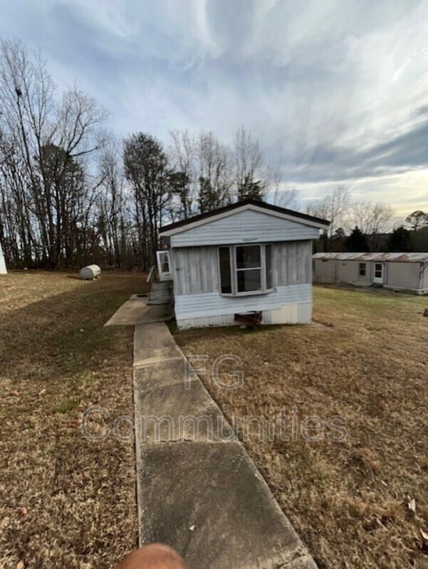 100 2nd Ave SE in Hildebran, NC - Building Photo - Building Photo
